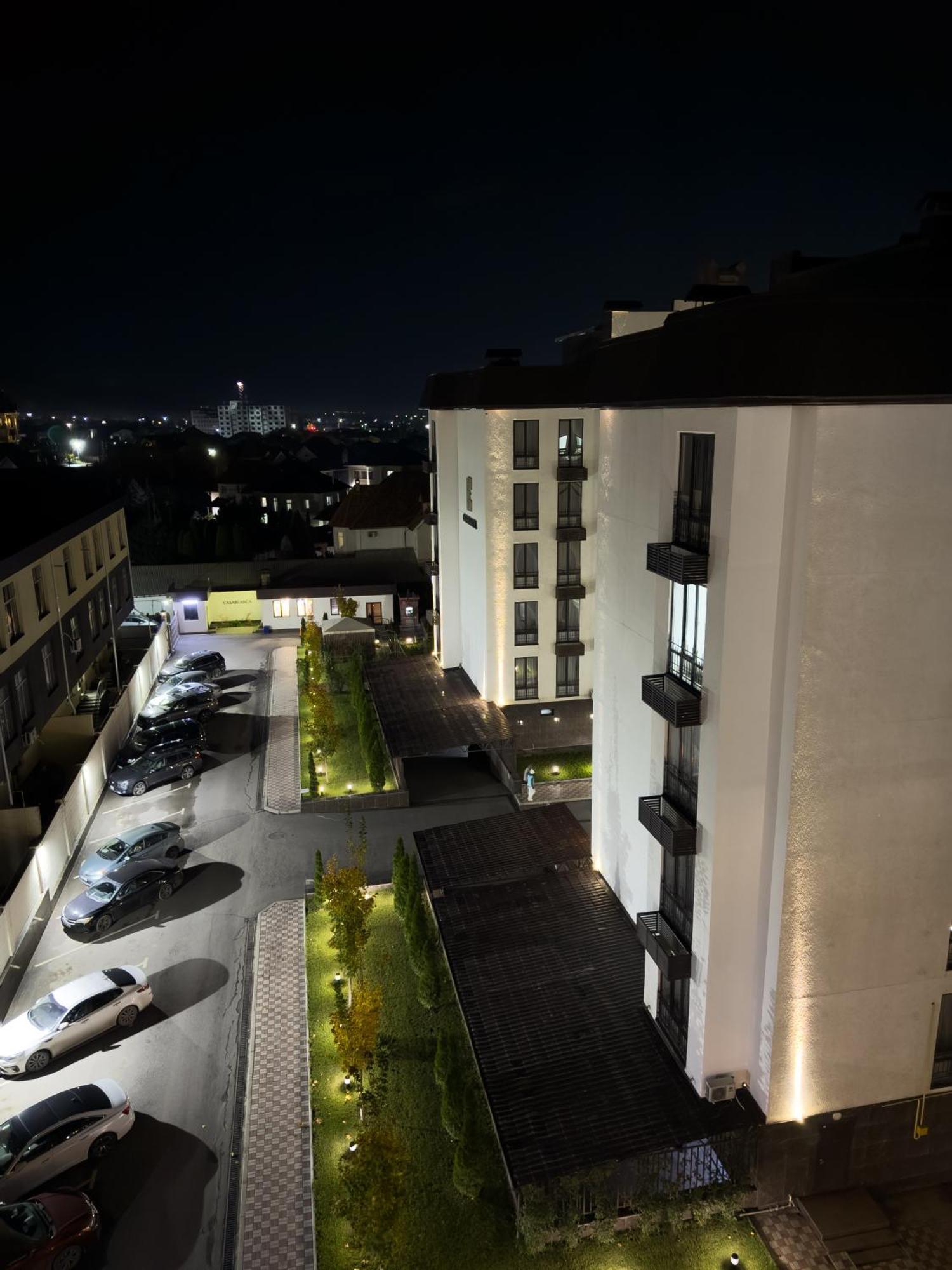 Casablanca Apart Hotel Bişkek Dış mekan fotoğraf